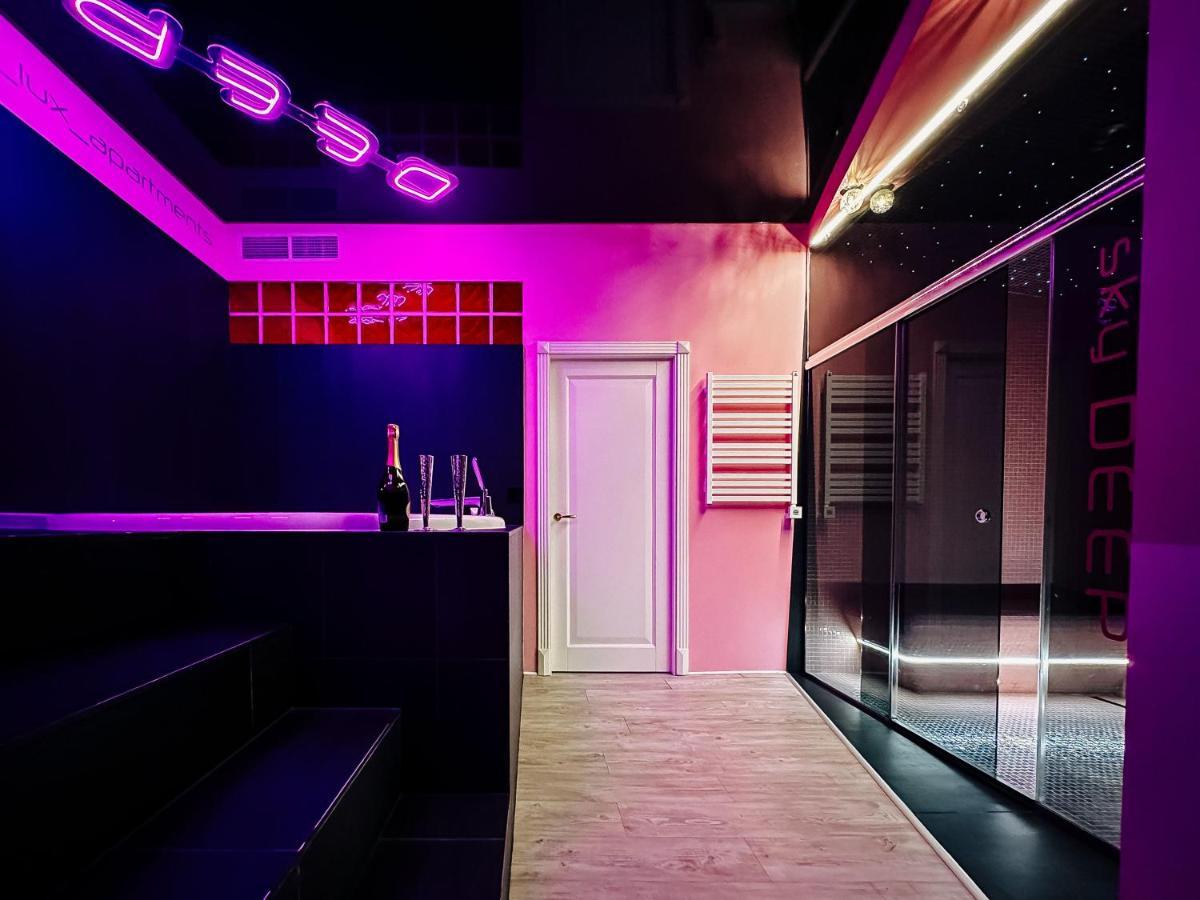 Sky Deep Jacuzzi 30 Floor Appartement Klaipėda Buitenkant foto
