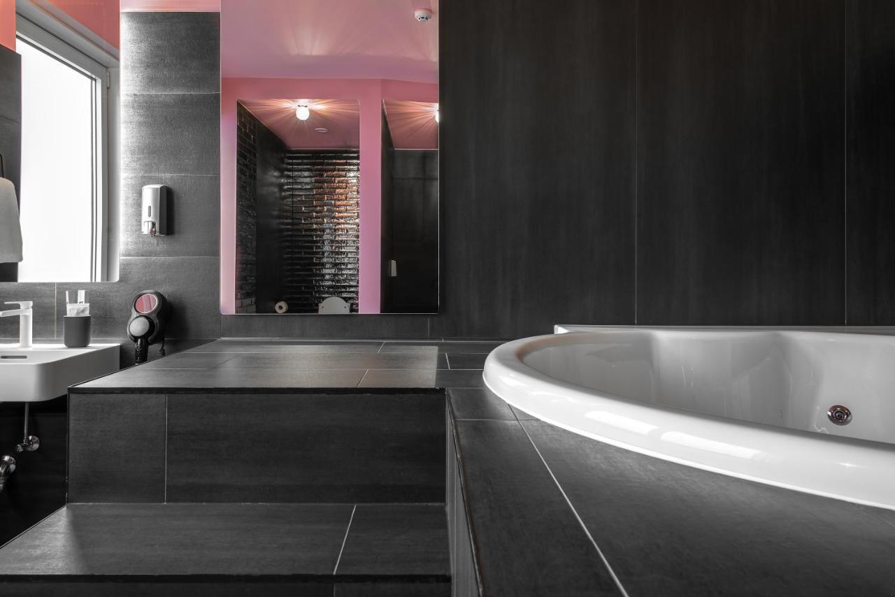 Sky Deep Jacuzzi 30 Floor Appartement Klaipėda Buitenkant foto