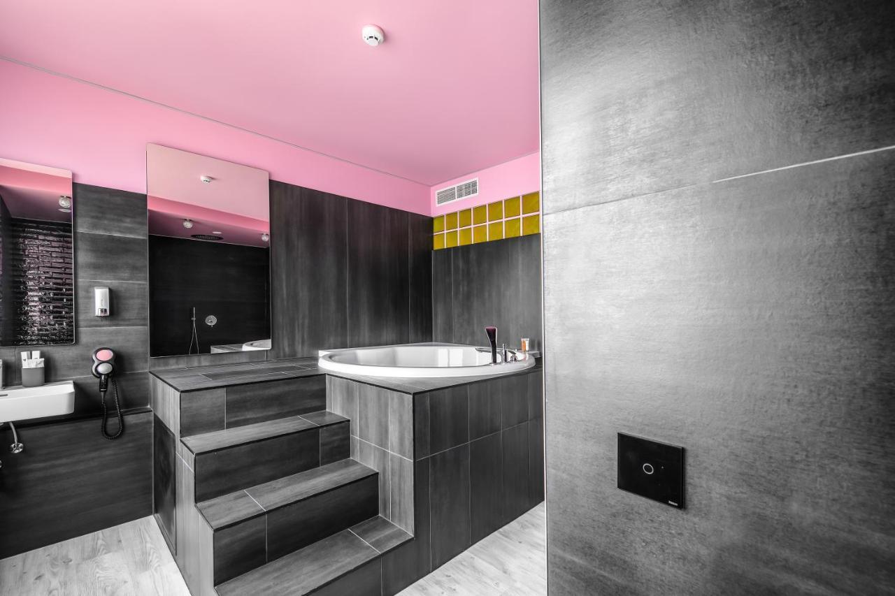 Sky Deep Jacuzzi 30 Floor Appartement Klaipėda Buitenkant foto